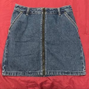 Zip up denim skirt